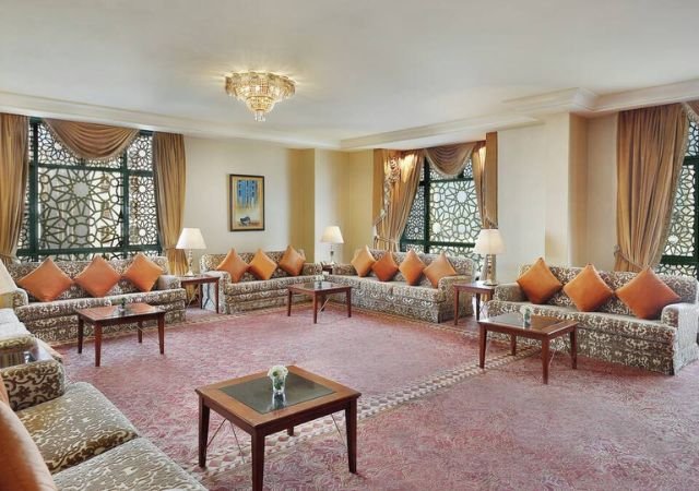 xr:d:DAFxanPzLWM:127,j:6277299236073885425,t:23102621