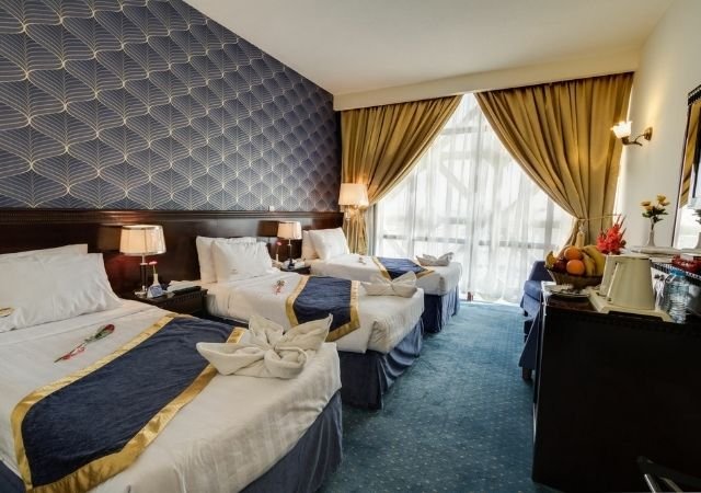 book-your-umrah-hotel-now (1)